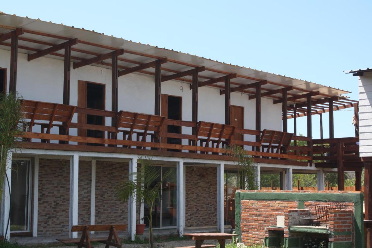 Posada Hostel La Piedra Mistica ลาเปเดรรา ภายนอก รูปภาพ
