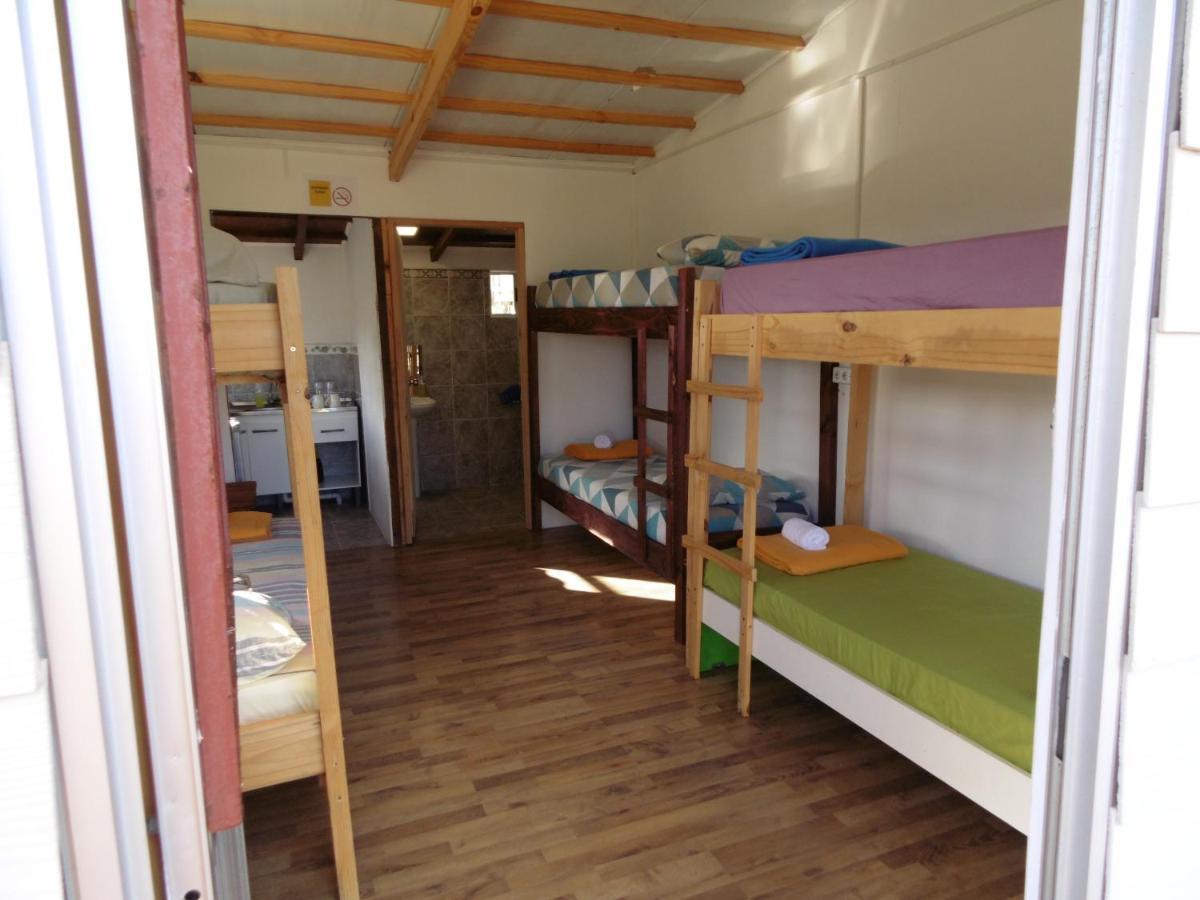 Posada Hostel La Piedra Mistica ลาเปเดรรา ภายนอก รูปภาพ