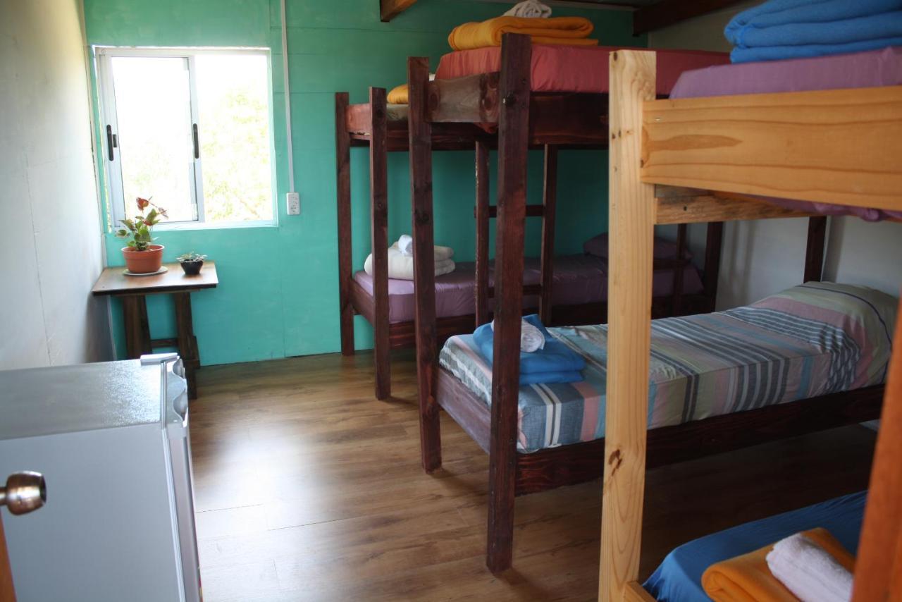 Posada Hostel La Piedra Mistica ลาเปเดรรา ภายนอก รูปภาพ