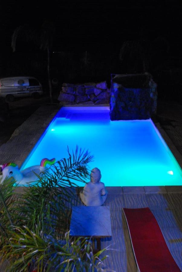 Posada Hostel La Piedra Mistica ลาเปเดรรา ภายนอก รูปภาพ